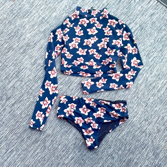 acacia swimwear Other - Acacia Isle Rare Indo crop small and duke bottoms